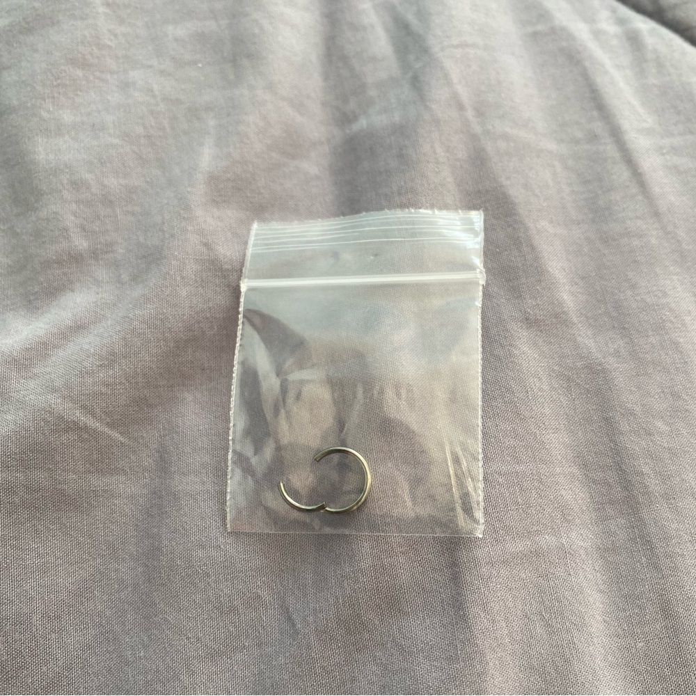 Nose ring 8mm 18g